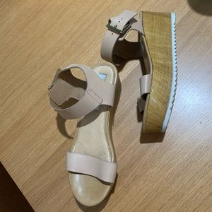 Steve Madden Tan Platform Sandals